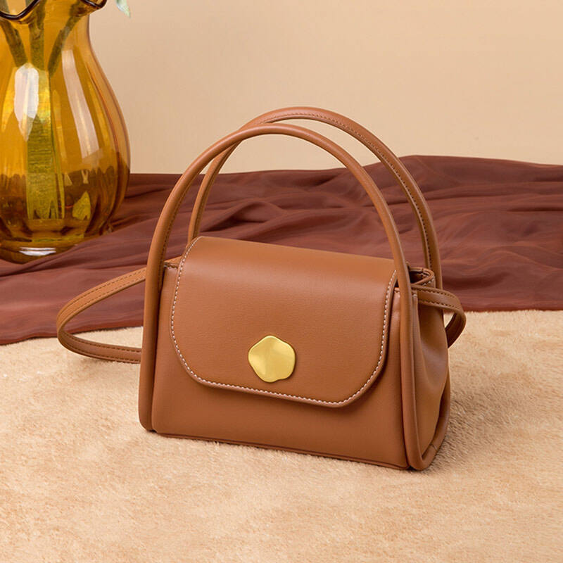 MaterialWaterproof Leather Material ServiceMicrofiber Le ather Composition 55 Nylon + 45% Polyurethane Brand Name WINIW Company Factory Wholesale PVC Leather ManufacturersThickness 0
