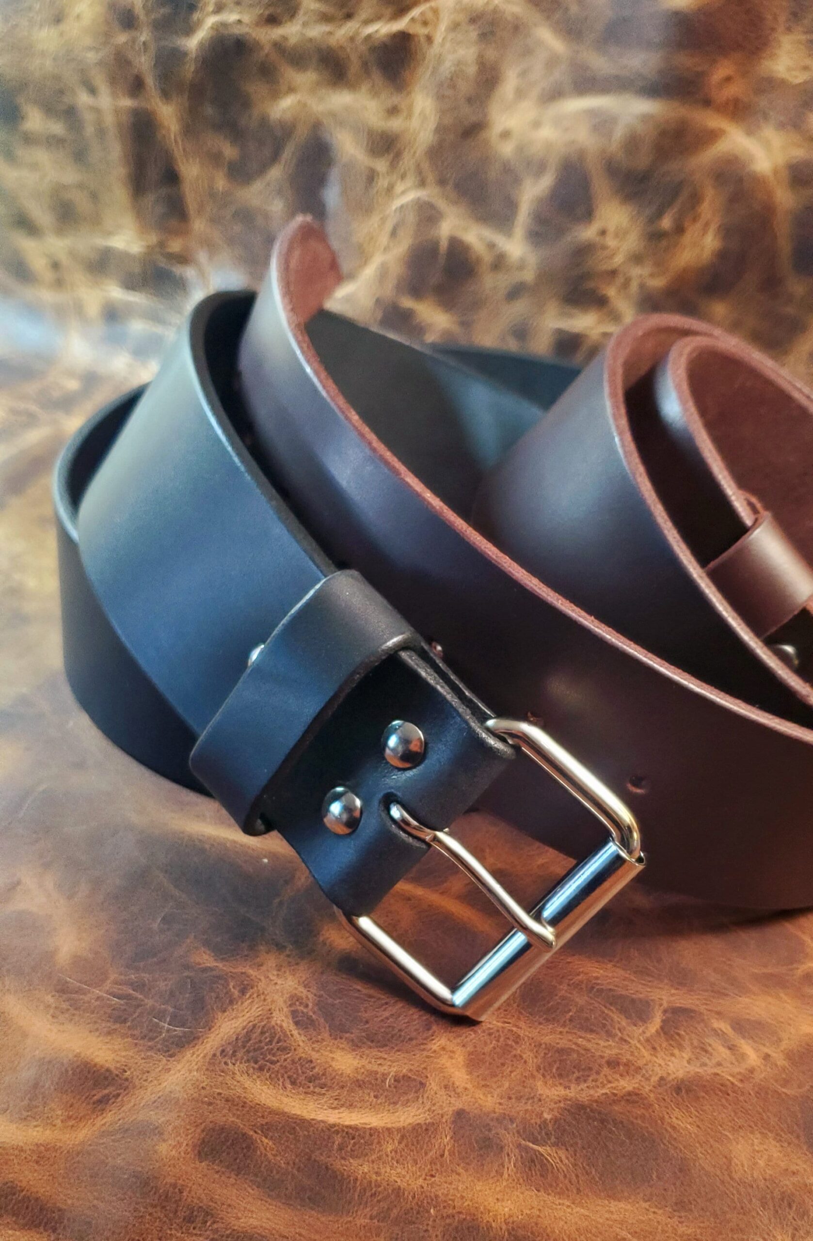 An application scenario or product detail of 10 ounce leather - Image 21
