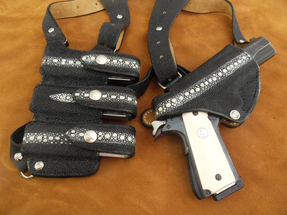 An application scenario or product detail of andrews custom leather holsters - Image 18