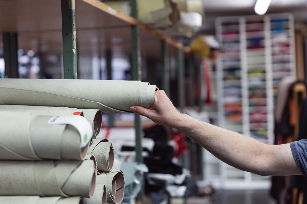 An application scenario or product detail of artificial leather - Image 8
