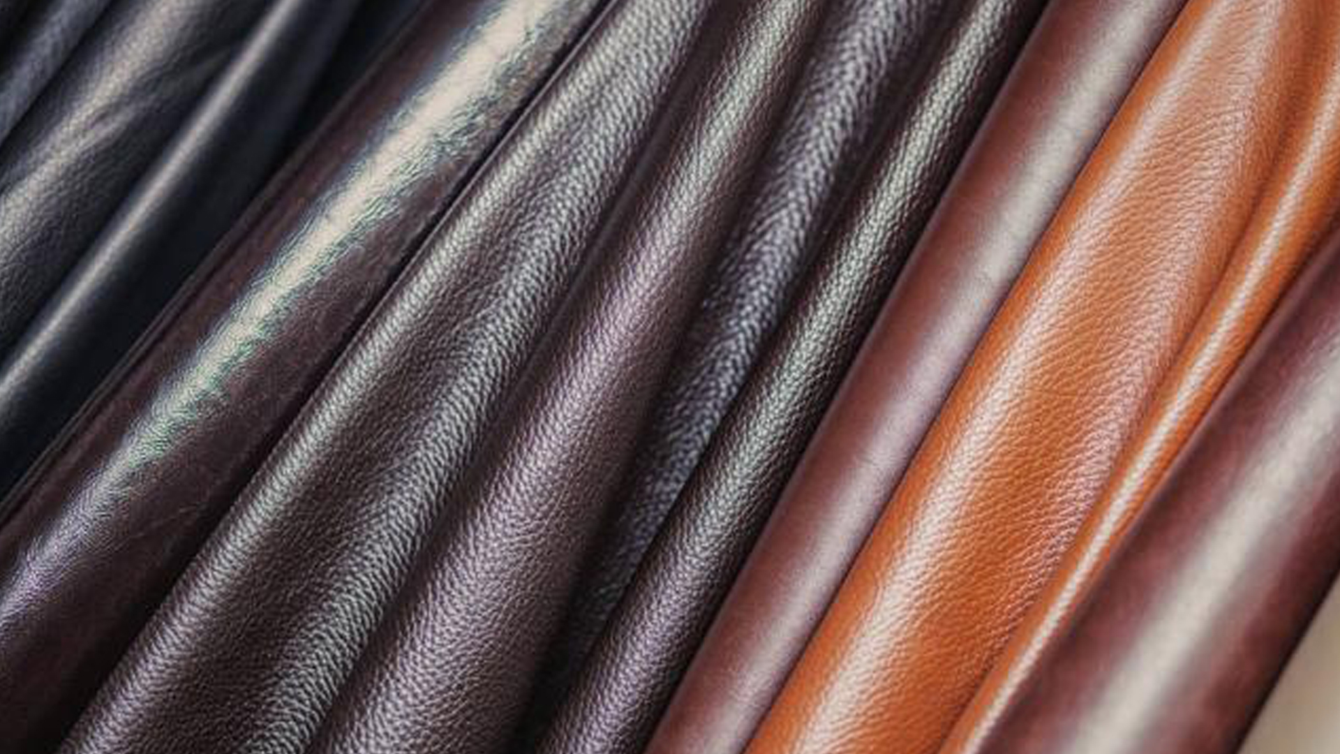 An application scenario or product detail of artificial leather for sale - Image 20