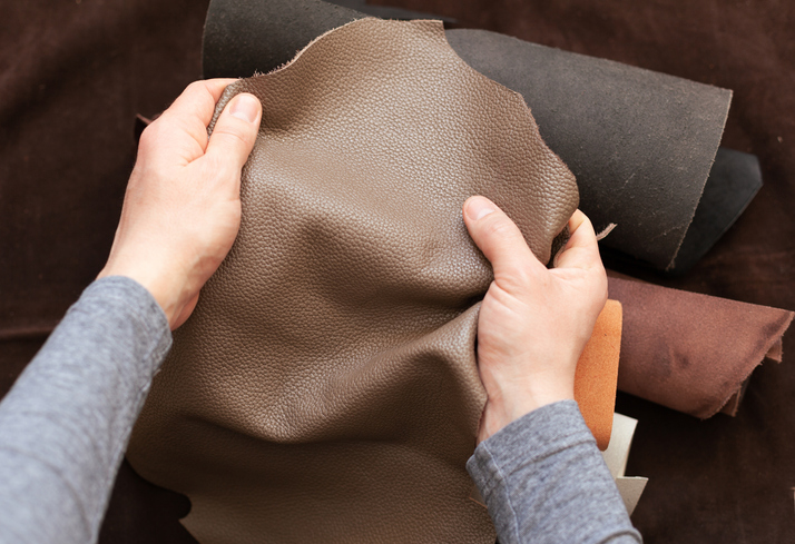 An application scenario or product detail of auto leather material - Image 18