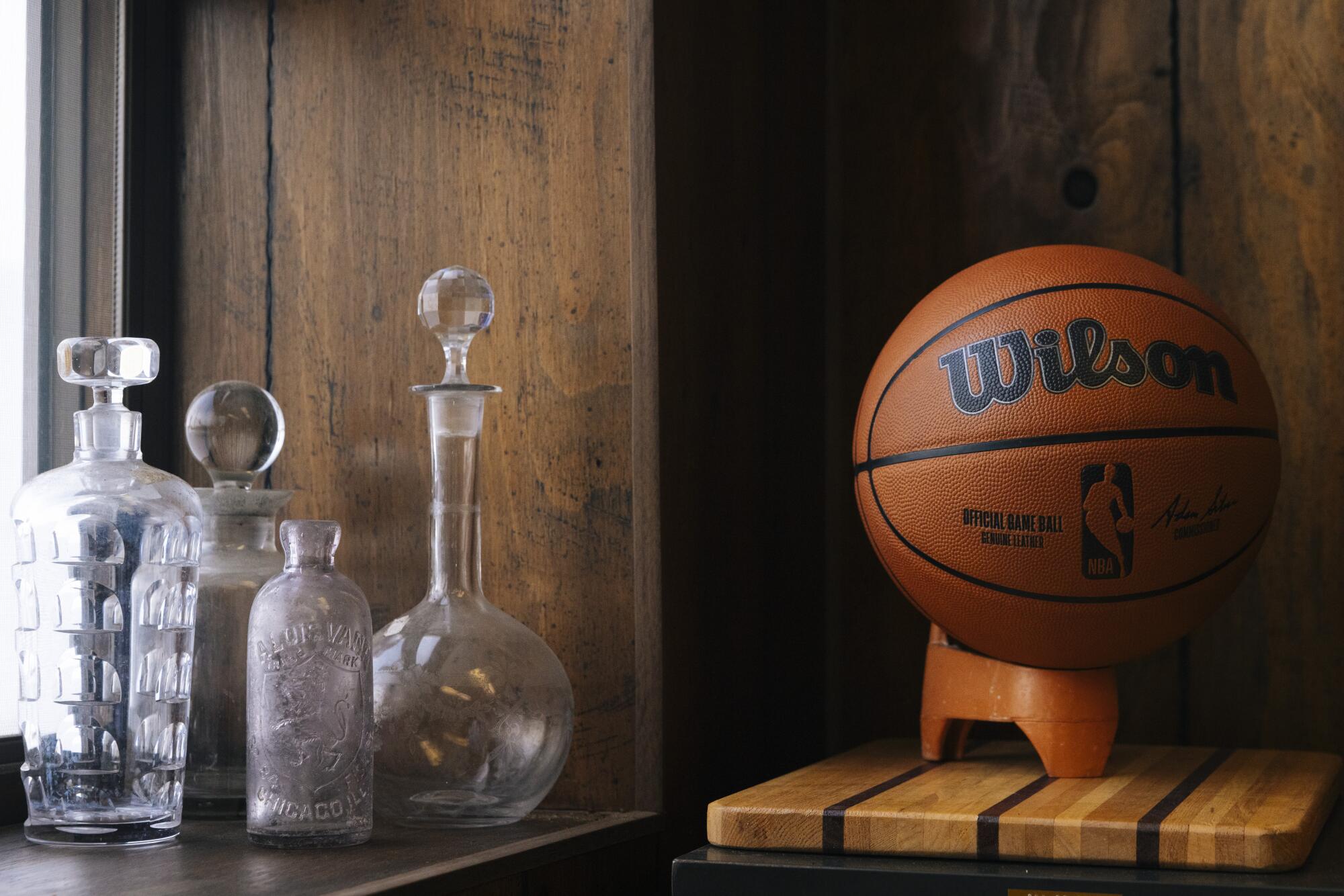 An application scenario or product detail of basketball leather - Image 3