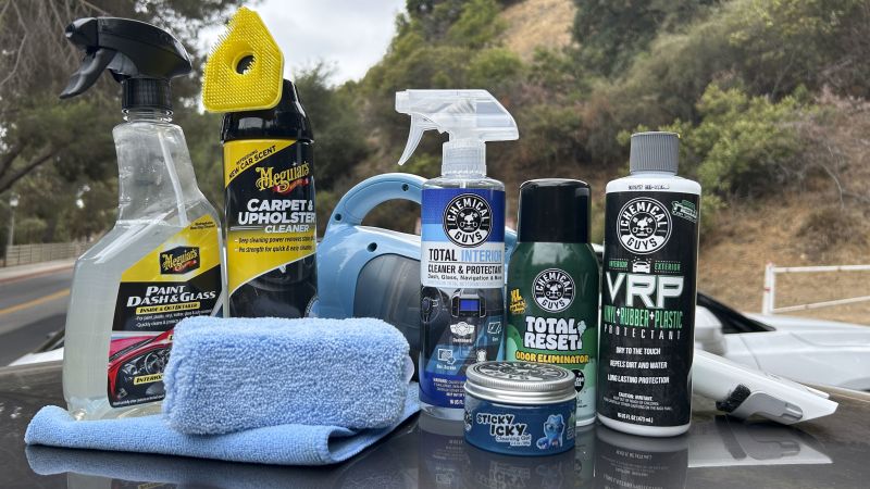 Featured image for the best cloth to clean car interior guide