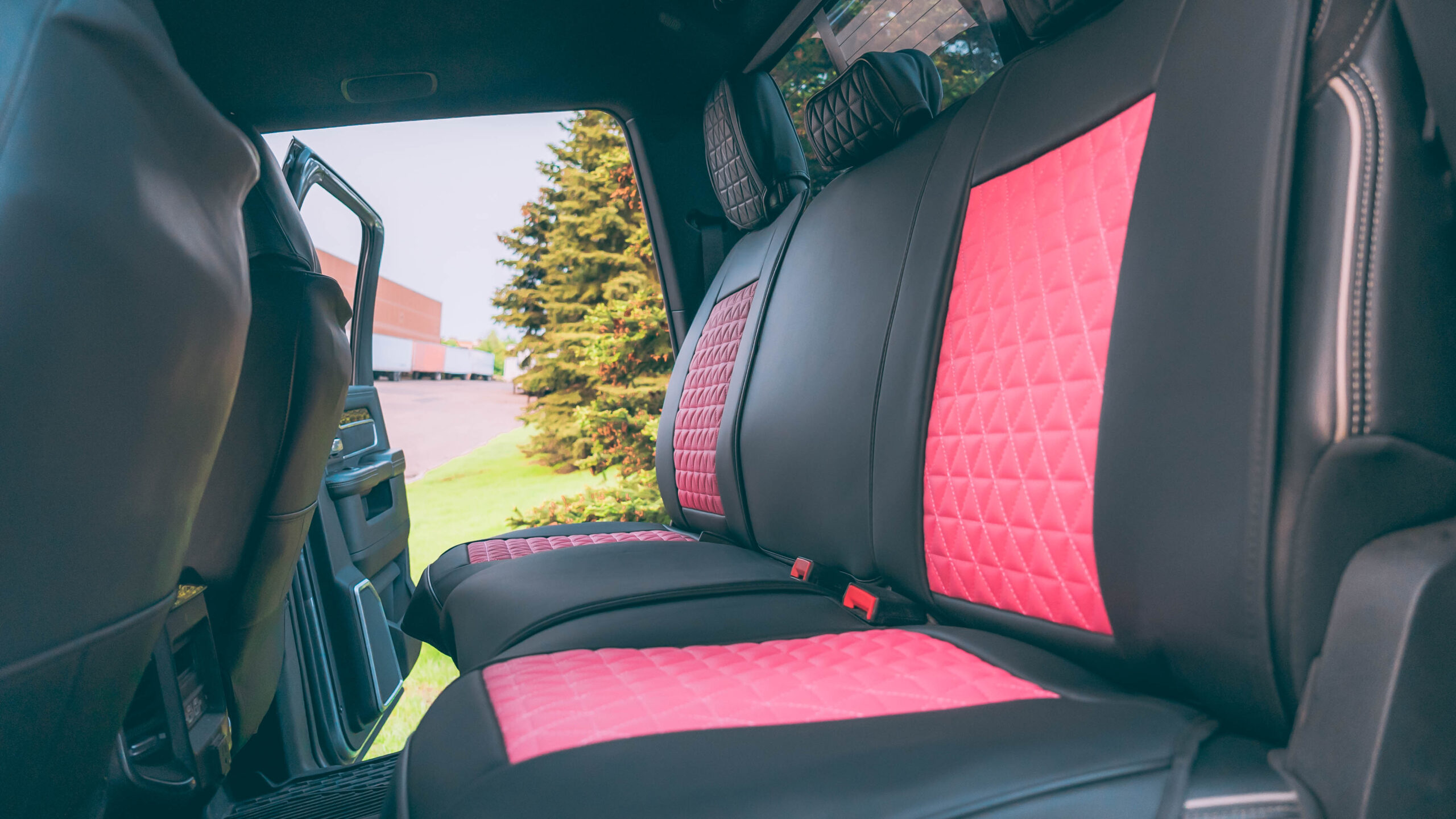 An application scenario or product detail of best leather for car seats - Image 9