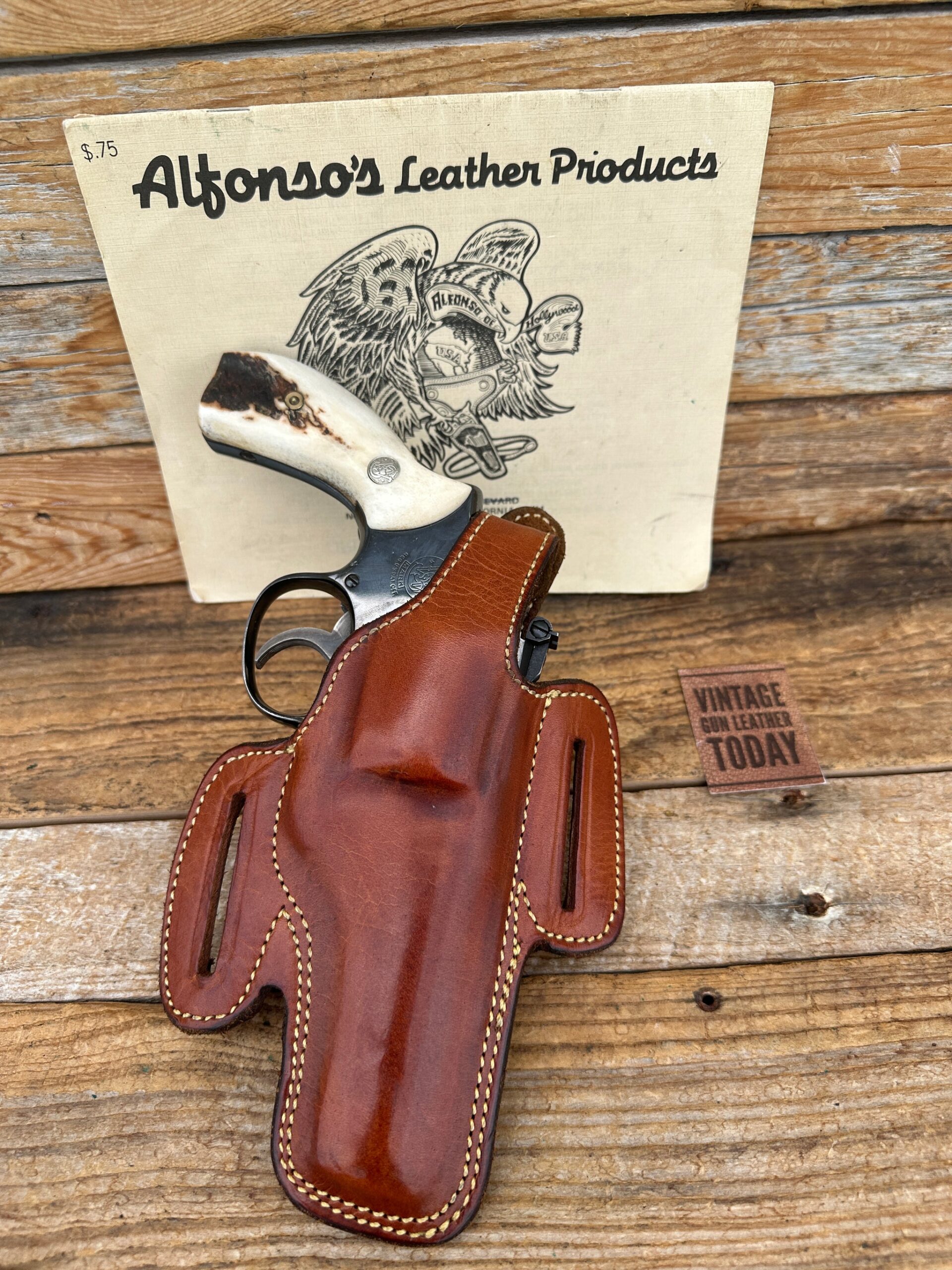 An application scenario or product detail of best leather holster maker - Image 18
