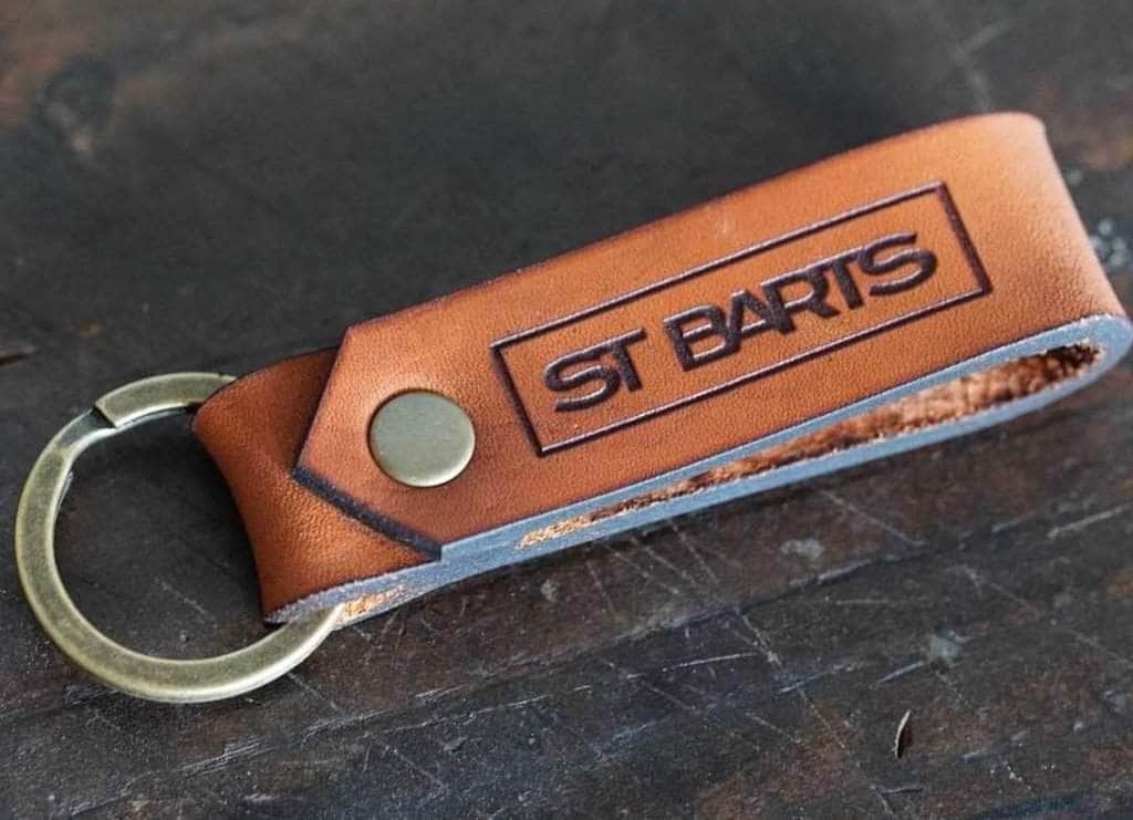 An application scenario or product detail of bulk leather keychains - Image 9