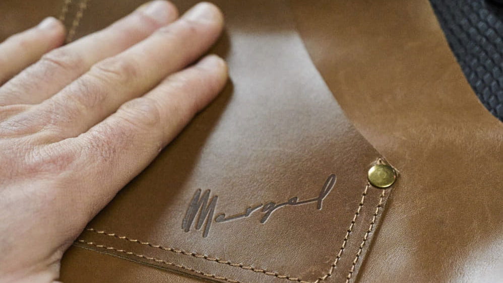 An application scenario or product detail of caring for nubuck leather - Image 19