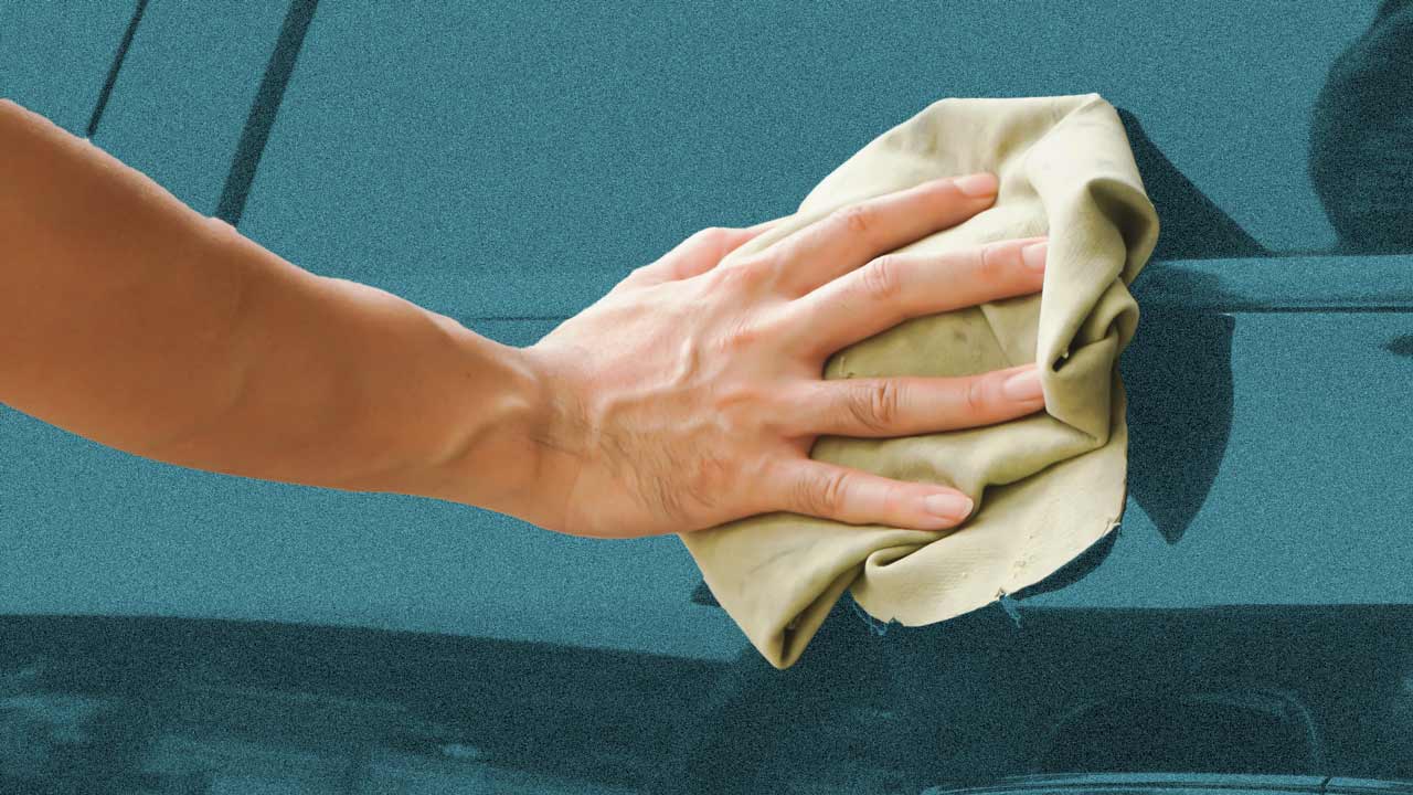 An application scenario or product detail of chamois leather vs microfiber - Image 18