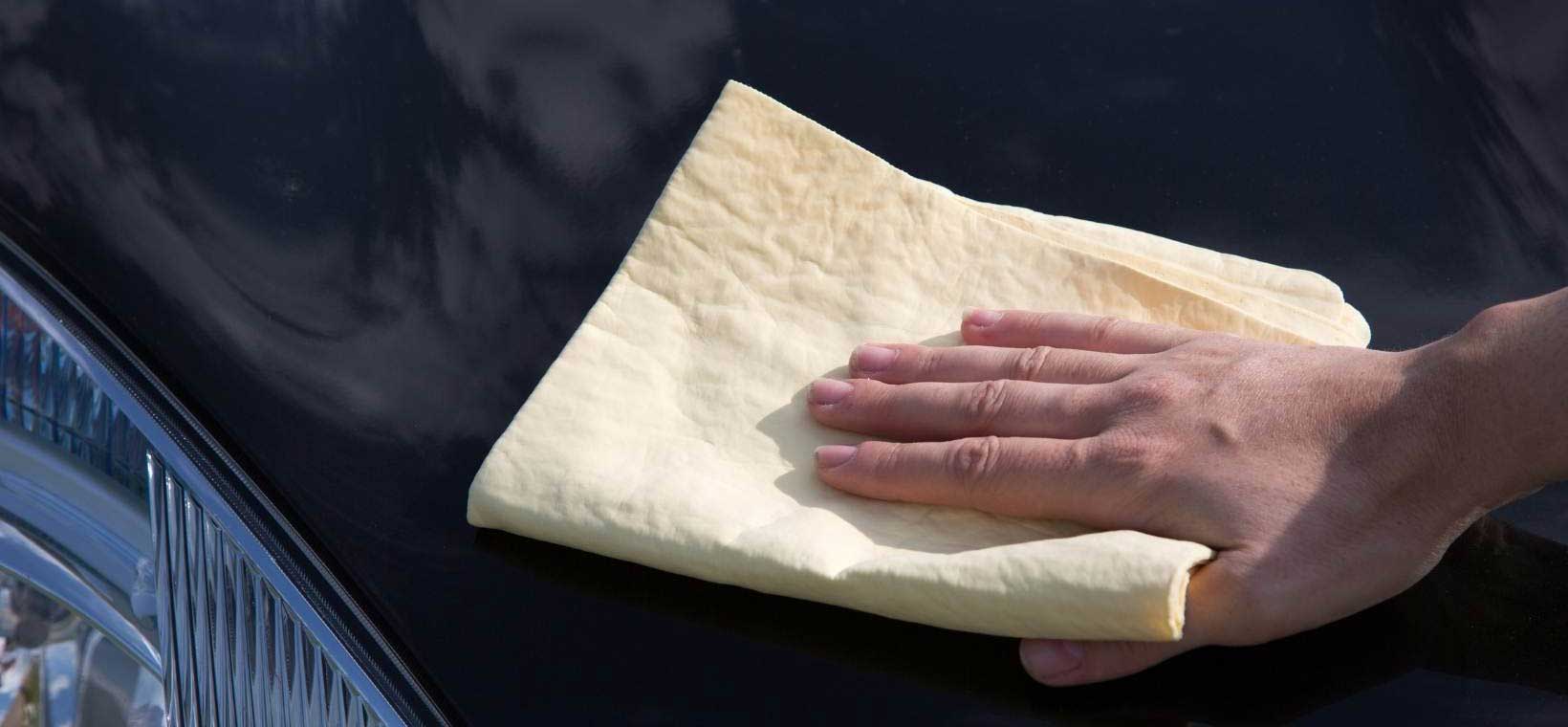 Featured image for the chamois leather vs microfiber guide