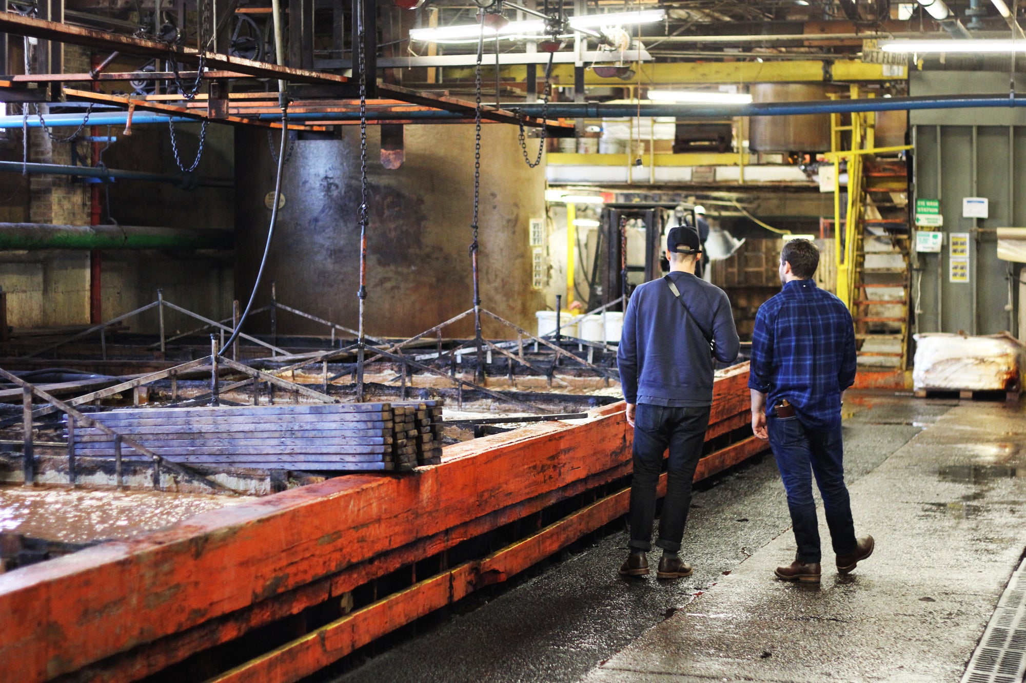 An application scenario or product detail of chicago leather company - Image 8