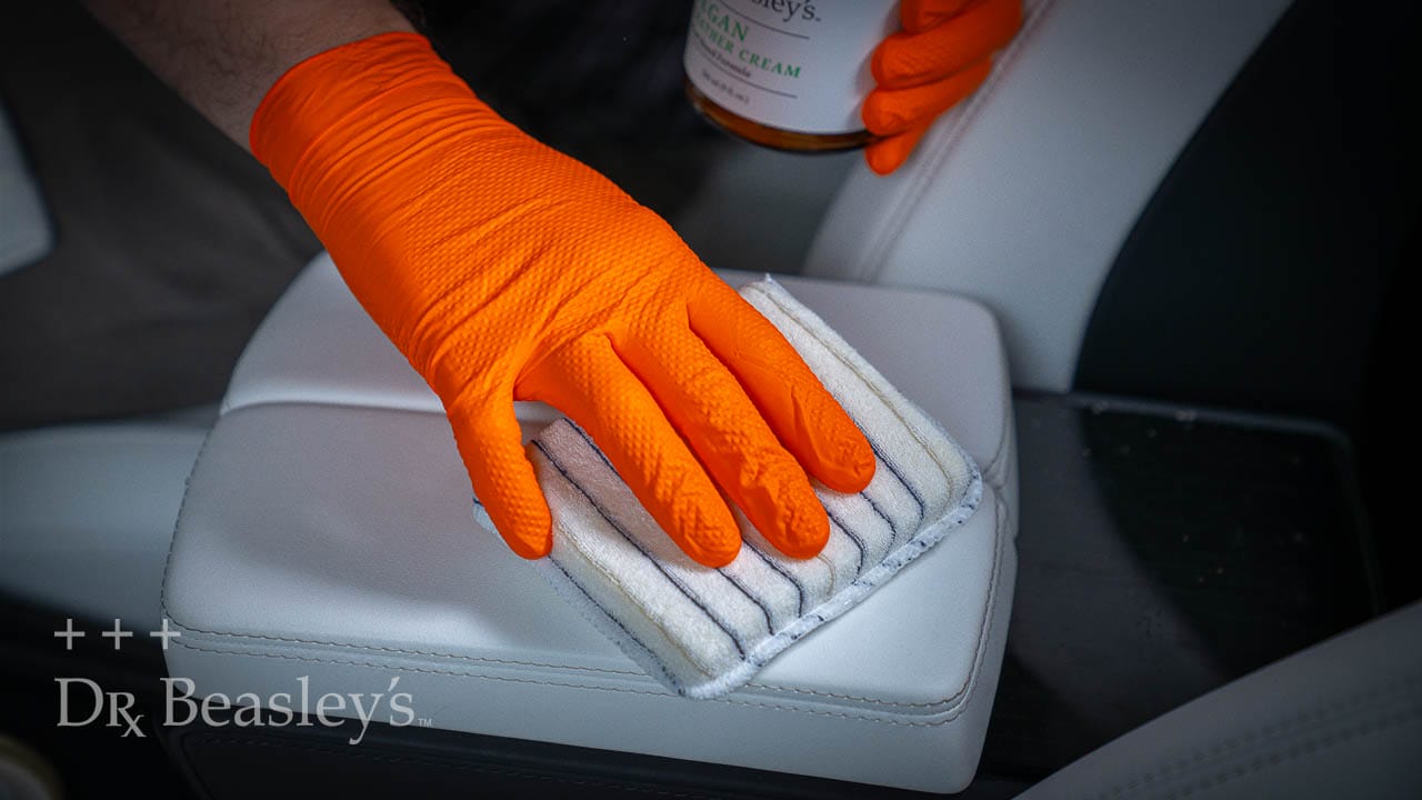 An application scenario or product detail of cleaning vegan leather - Image 4