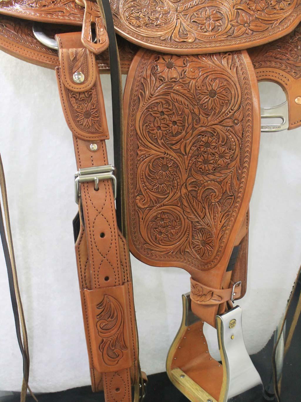 An application scenario or product detail of colorado leather company - Image 6