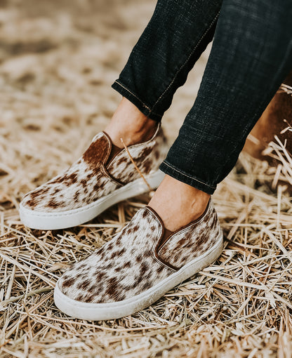 An application scenario or product detail of cowhide shoes women's - Image 10
