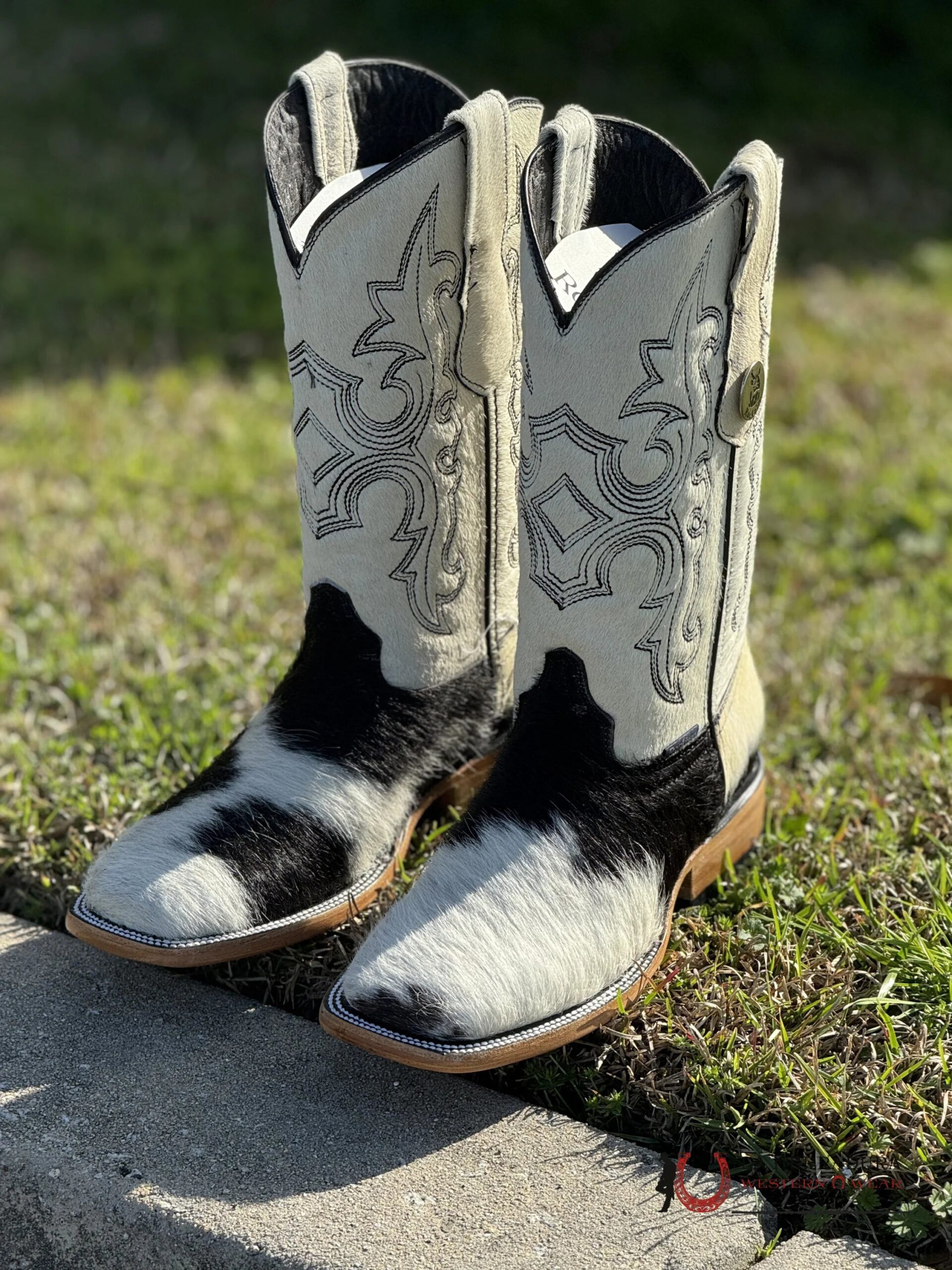 An application scenario or product detail of cowhide shoes women's - Image 11