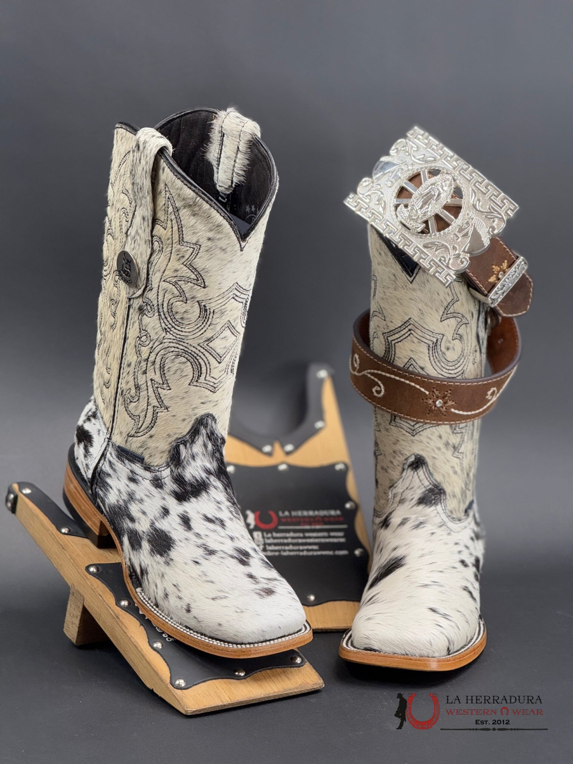 An application scenario or product detail of cowhide shoes women's - Image 14