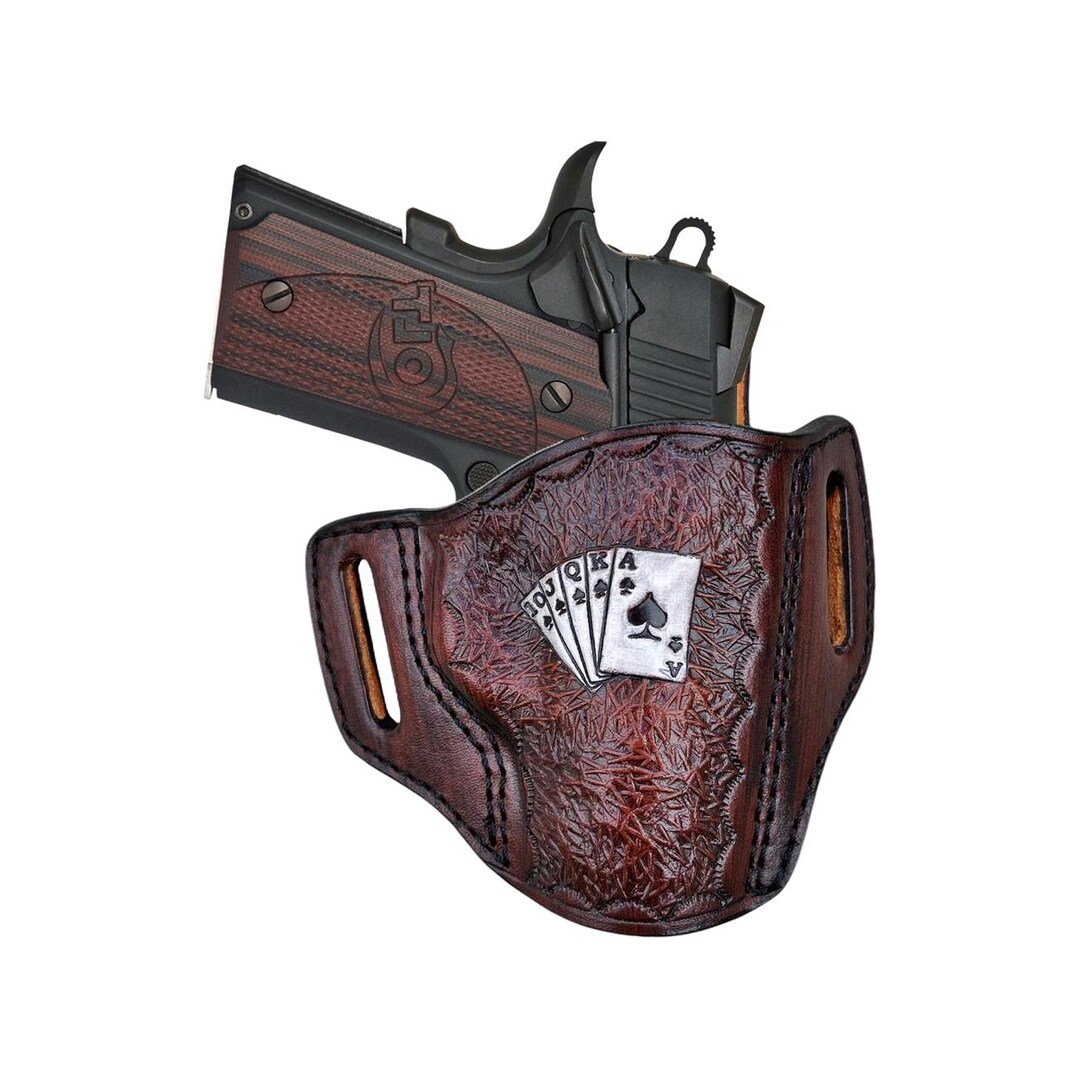 An application scenario or product detail of custom 1911 holsters leather - Image 4