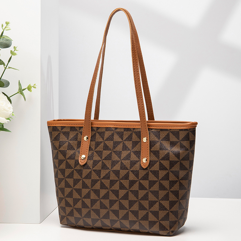 Featured image for the custom embossed leather bag guide