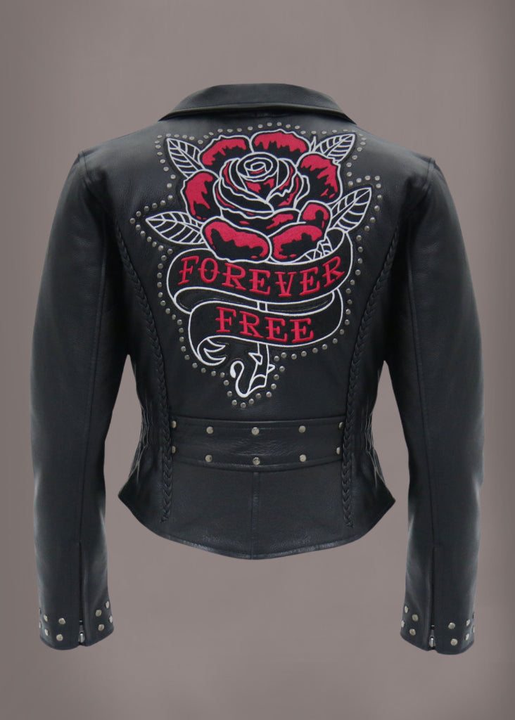 An application scenario or product detail of custom embroidered leather jackets - Image 15