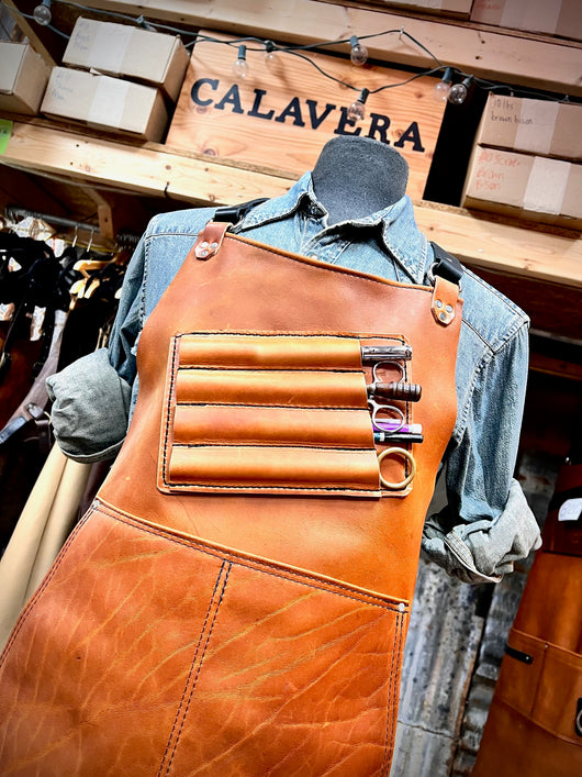 An application scenario or product detail of custom leather apron - Image 22