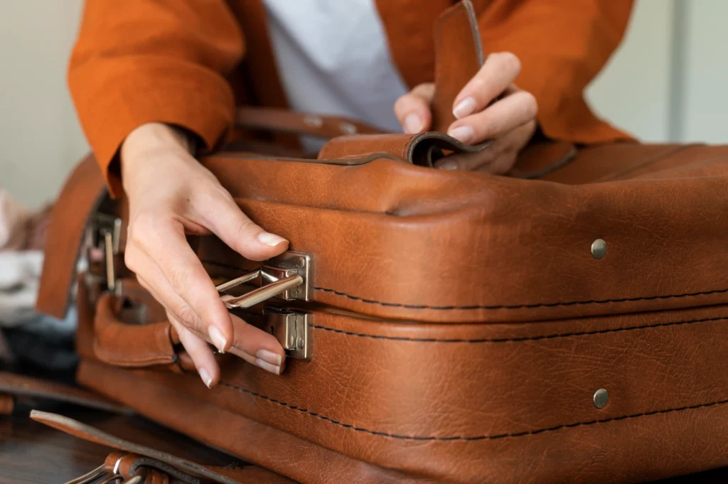 An application scenario or product detail of custom leather bag manufacturers - Image 6
