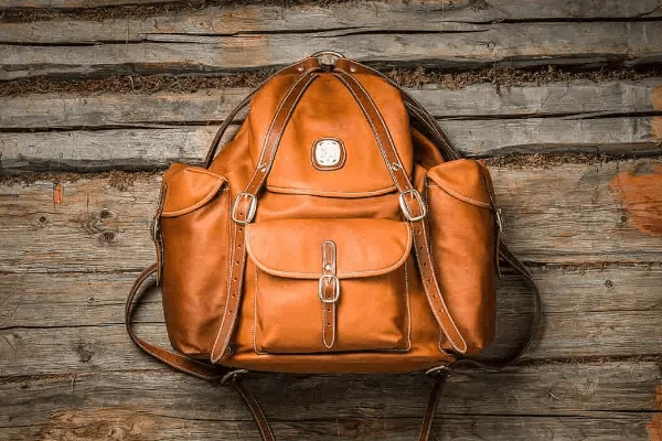 An application scenario or product detail of custom leather bag manufacturers - Image 14