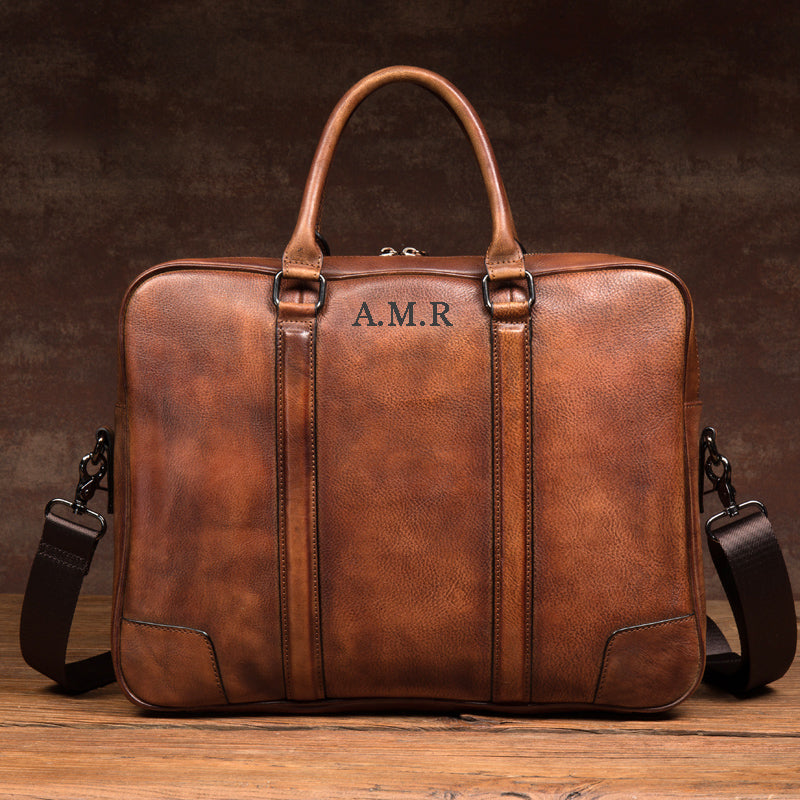 An application scenario or product detail of custom leather bags for men - Image 2