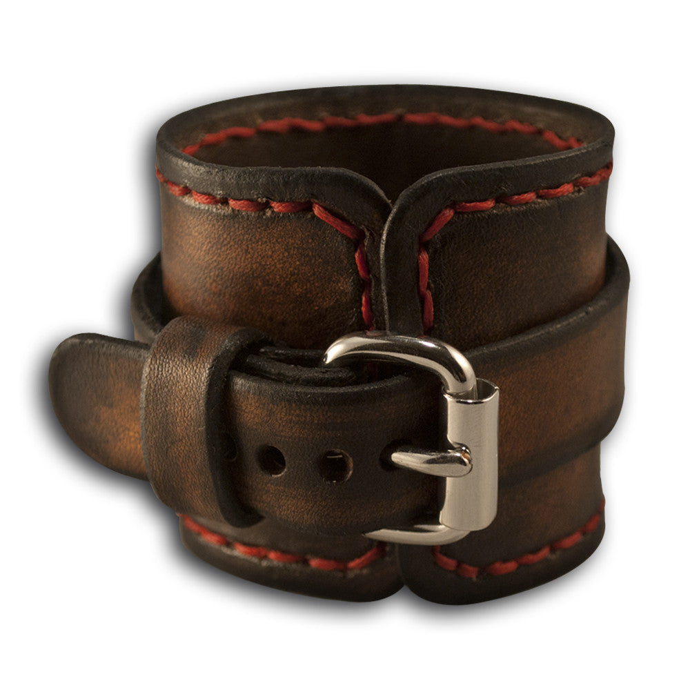 An application scenario or product detail of custom leather bands - Image 11