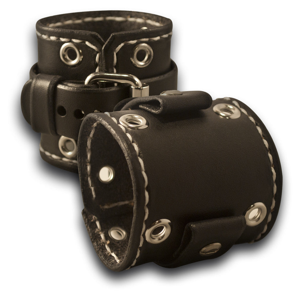 An application scenario or product detail of custom leather bands - Image 24