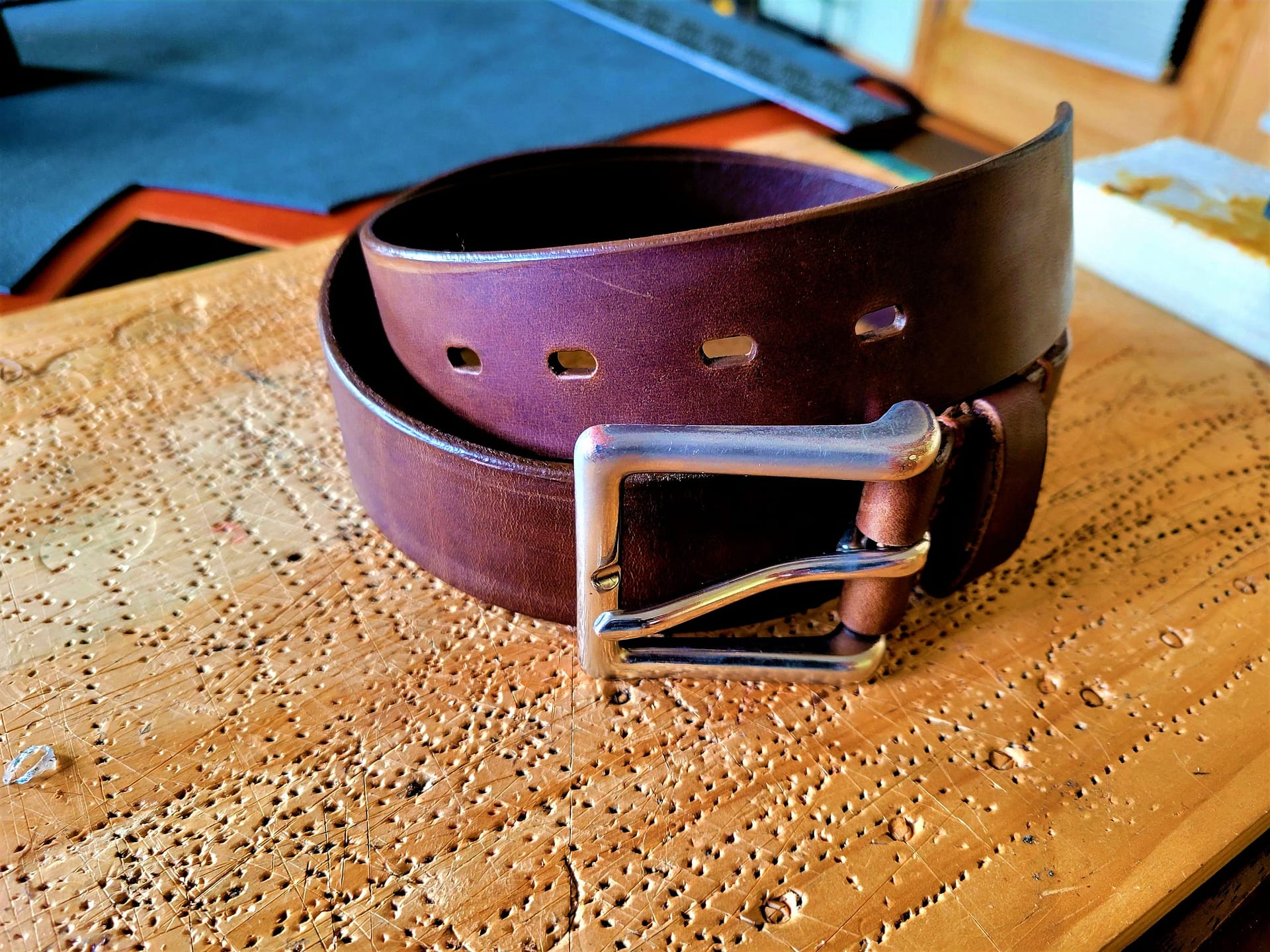 An application scenario or product detail of custom leather belts near me - Image 3