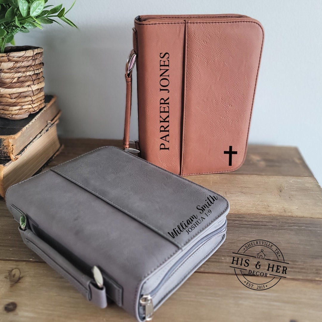 An application scenario or product detail of custom leather bible cases - Image 8