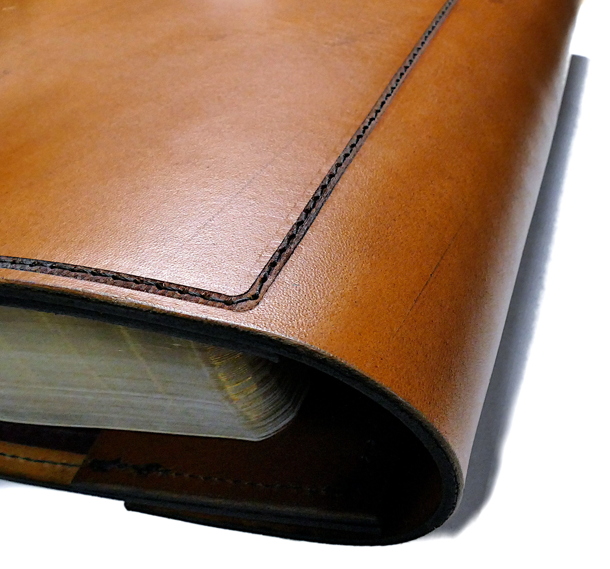 An application scenario or product detail of custom leather bible covers - Image 4