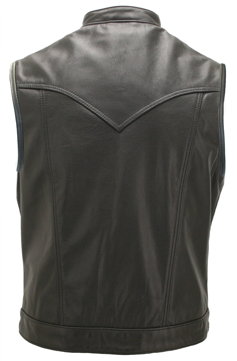 An application scenario or product detail of custom leather biker vest - Image 19