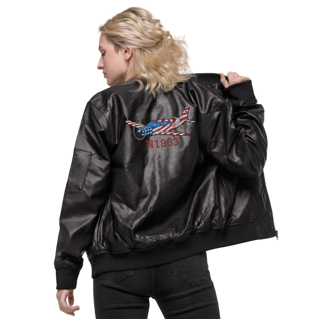 An application scenario or product detail of custom leather bomber jacket - Image 18