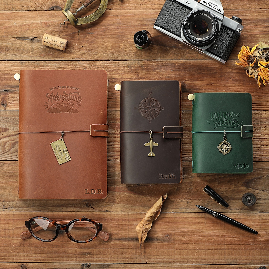 An application scenario or product detail of custom leather bound journal - Image 13