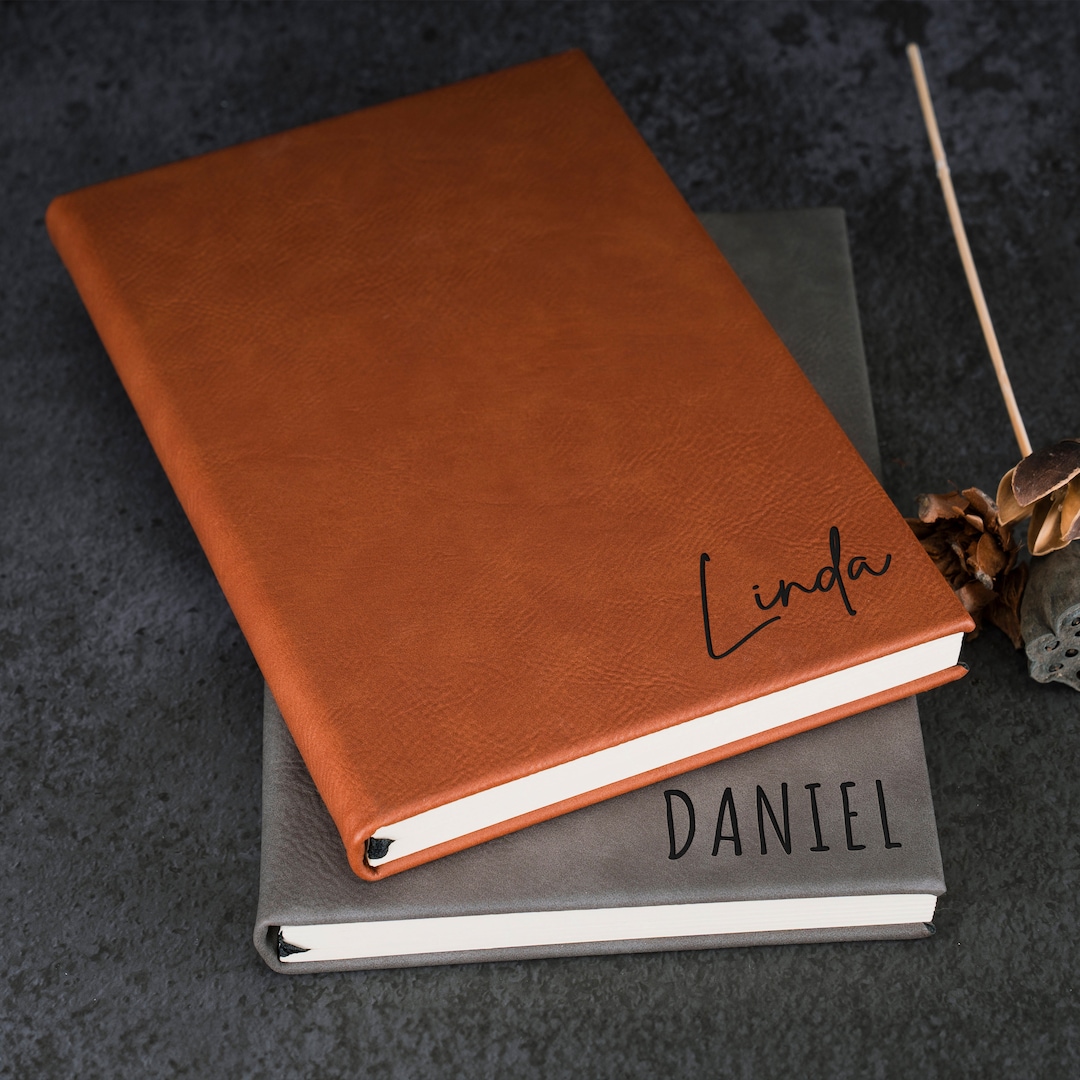 An application scenario or product detail of custom leather bound journal - Image 17