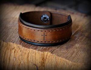 Featured image for the custom leather bracelets guide