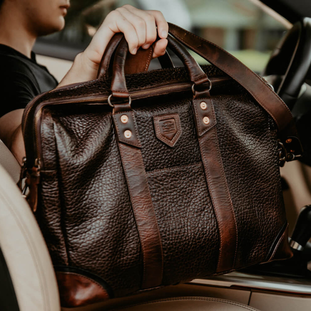 An application scenario or product detail of custom leather briefcase - Image 4
