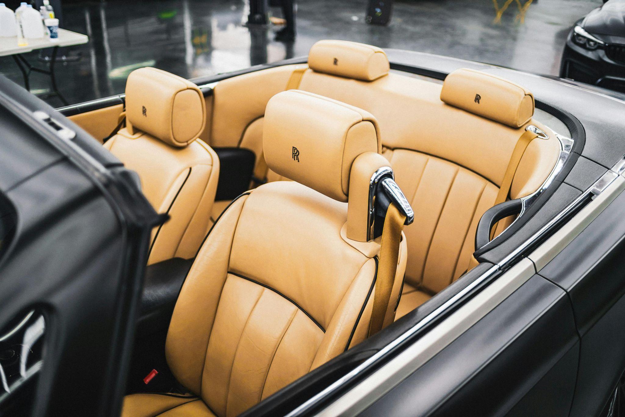 An application scenario or product detail of custom leather car upholstery - Image 10