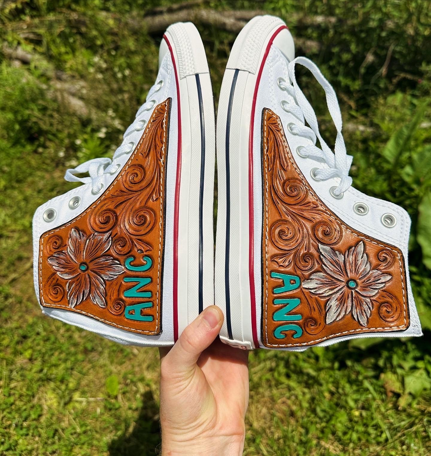 An application scenario or product detail of custom leather converse - Image 17