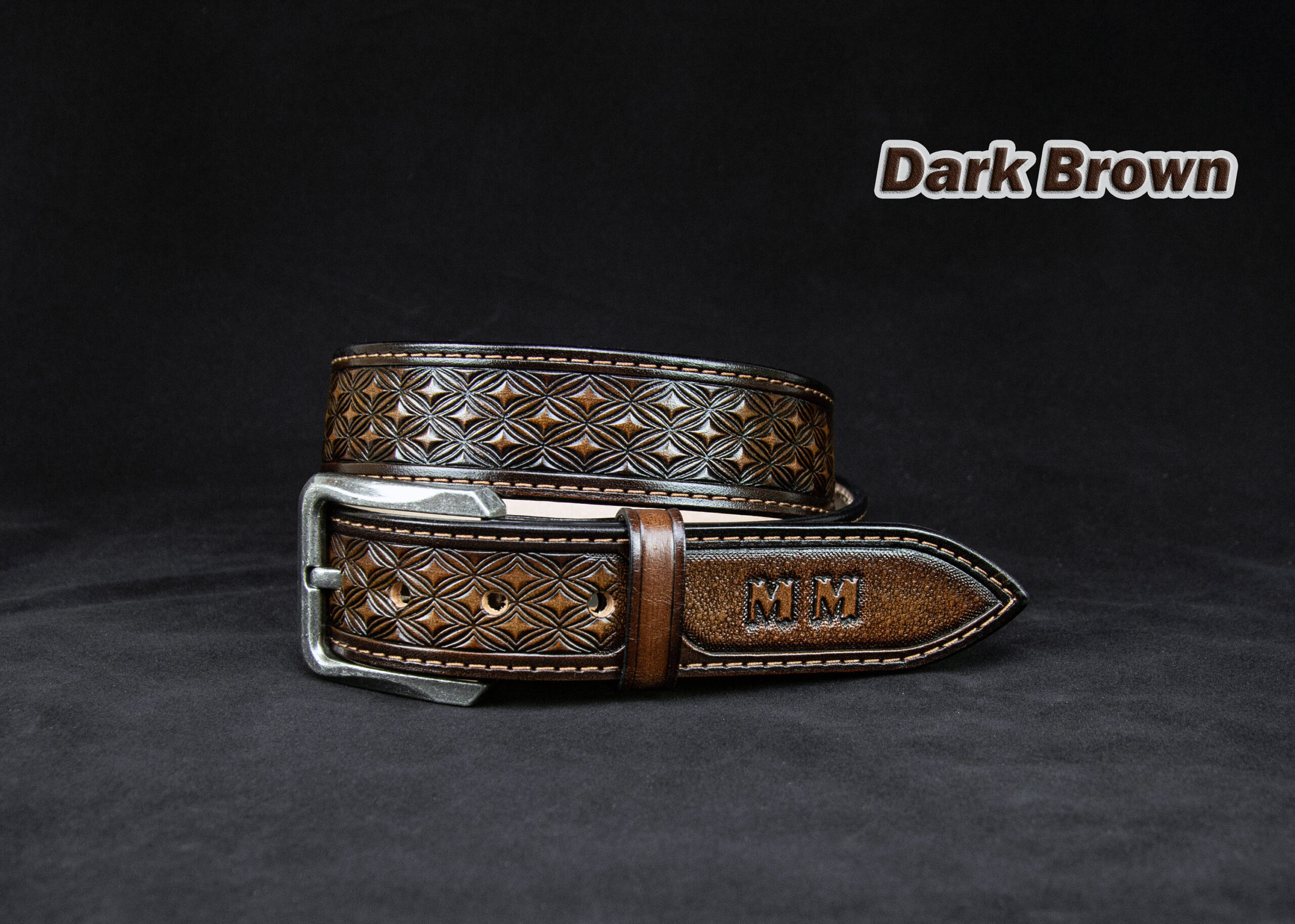 An application scenario or product detail of custom leather cowboy belts - Image 2