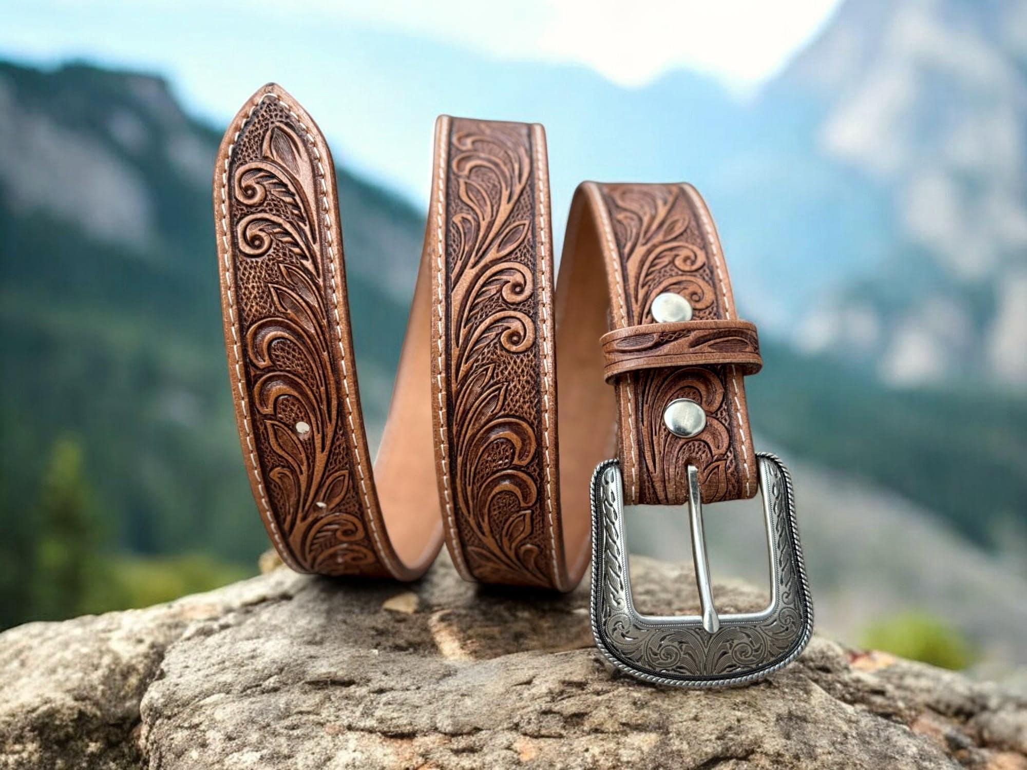 An application scenario or product detail of custom leather cowboy belts - Image 7