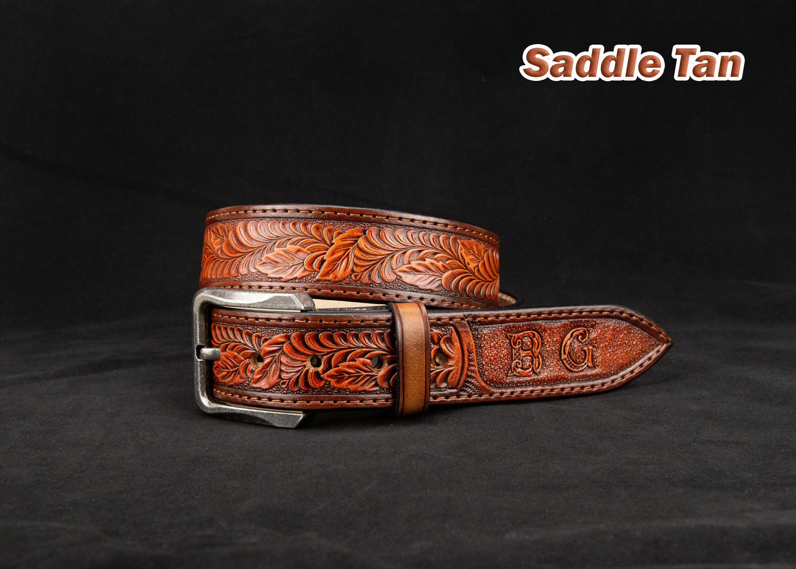 An application scenario or product detail of custom leather cowboy belts - Image 10
