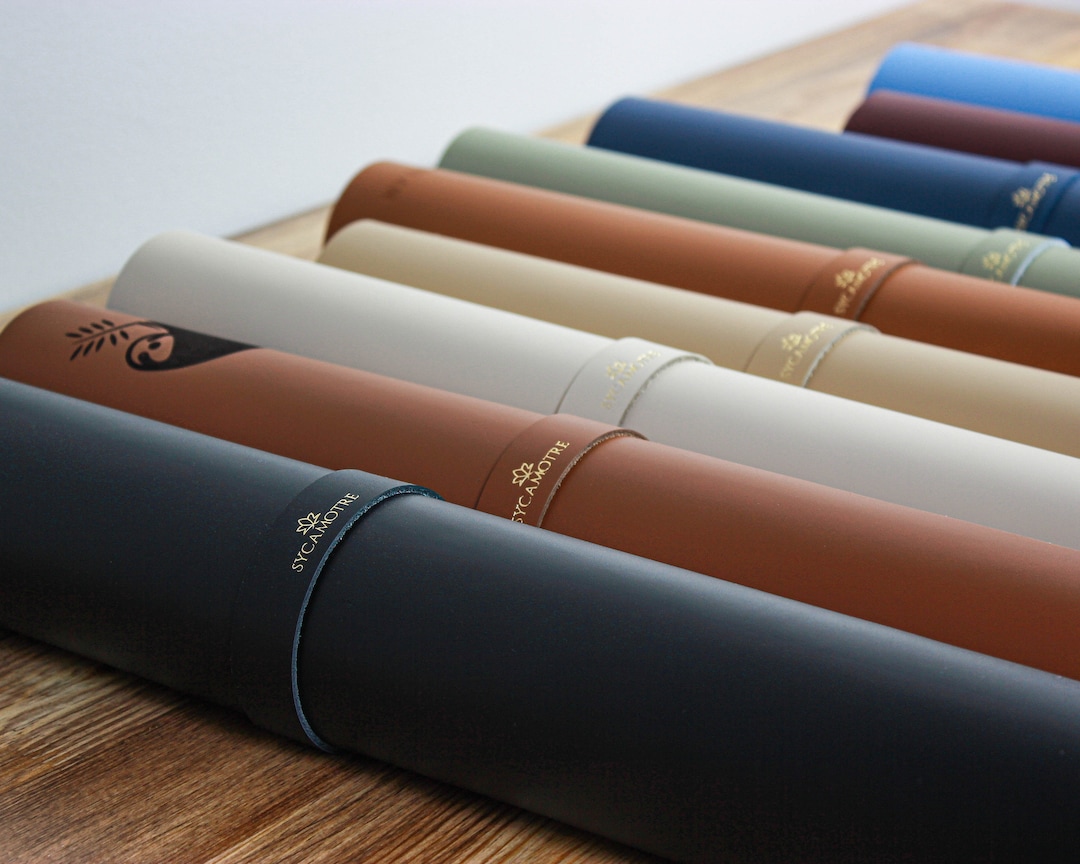 An application scenario or product detail of custom leather desk mat - Image 1