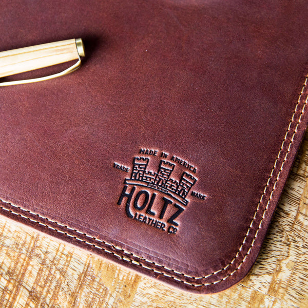 An application scenario or product detail of custom leather desk pad - Image 5