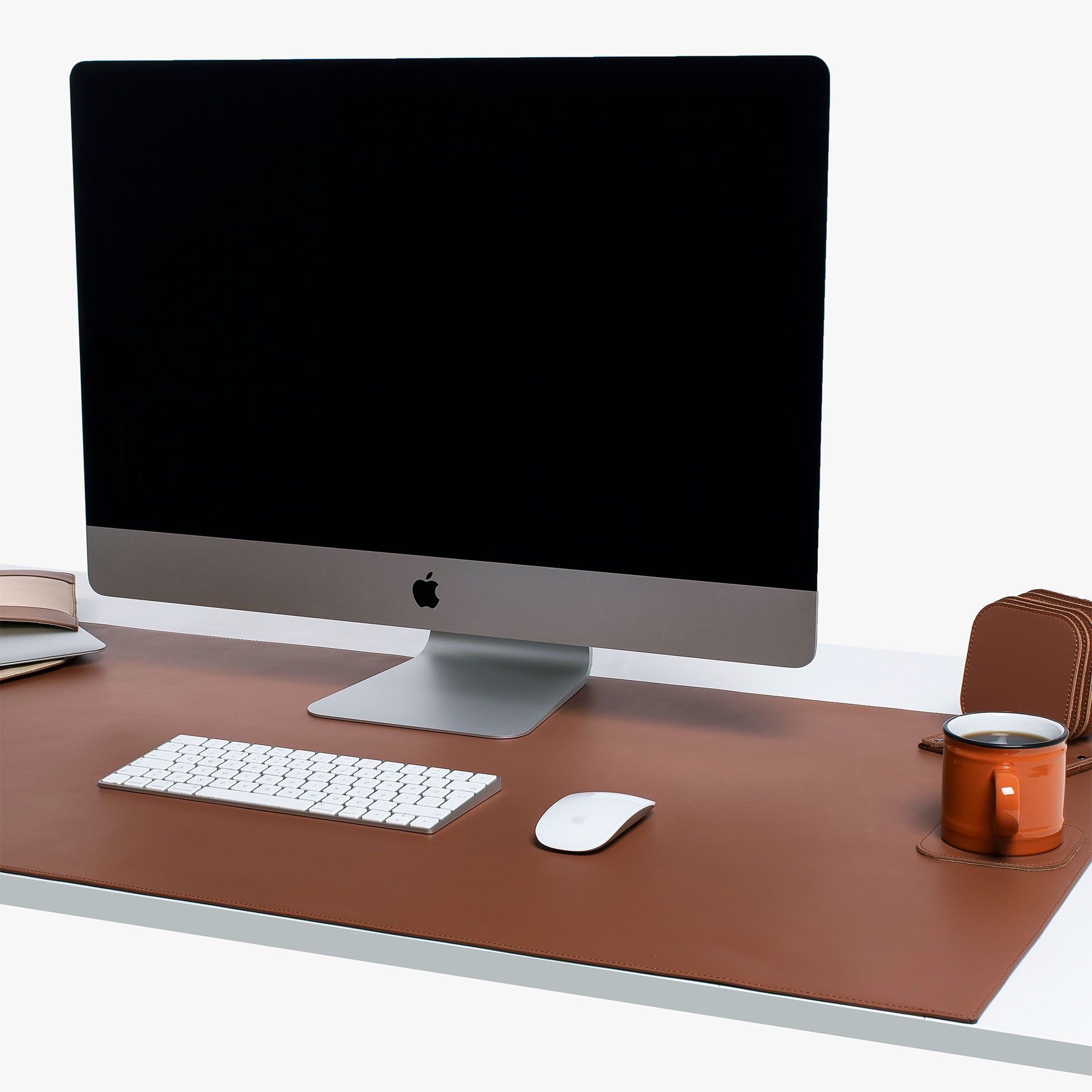 An application scenario or product detail of custom leather desk pad - Image 13