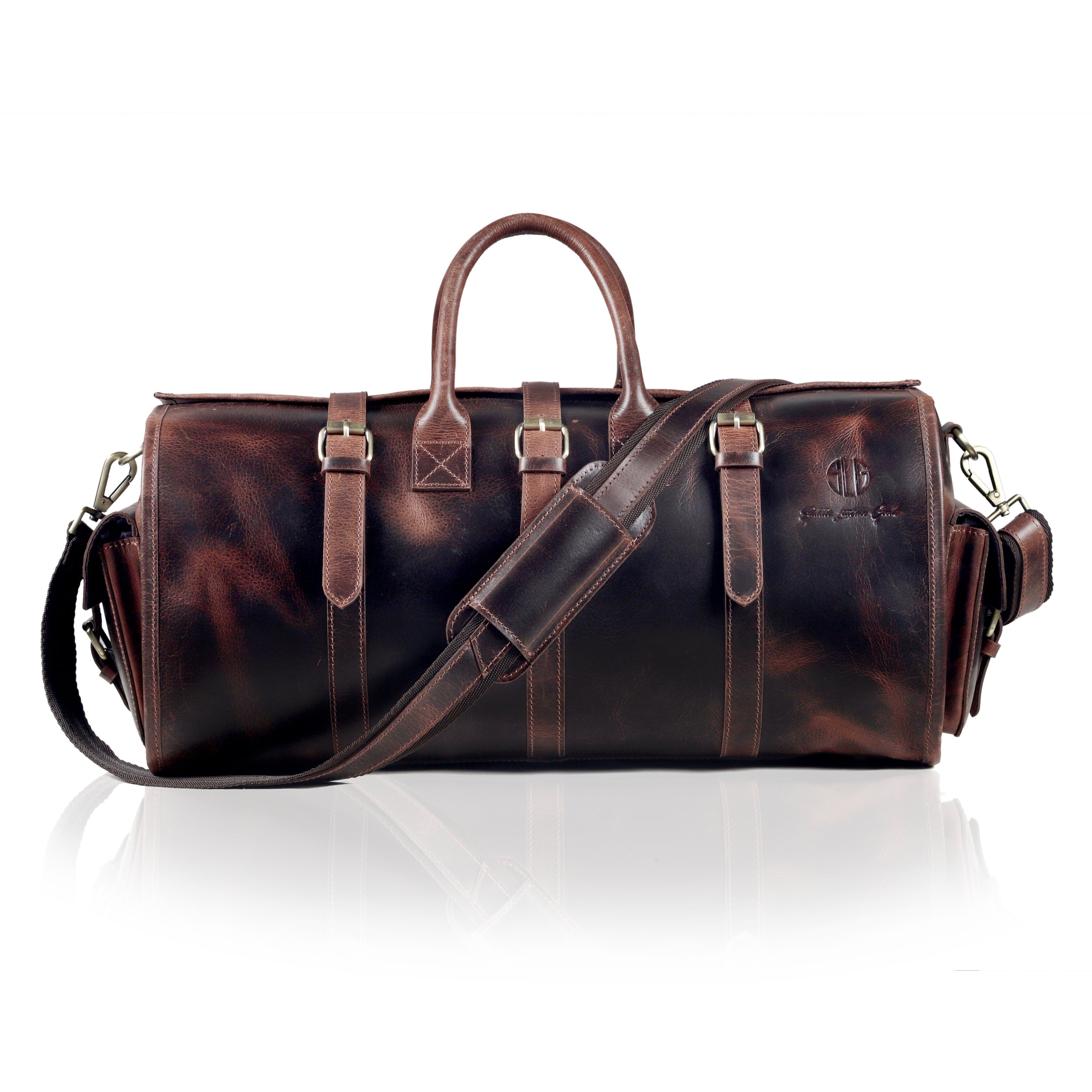 An application scenario or product detail of custom leather duffle bags - Image 14