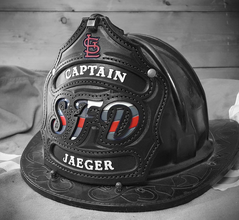 An application scenario or product detail of custom leather fire helmet shields - Image 11