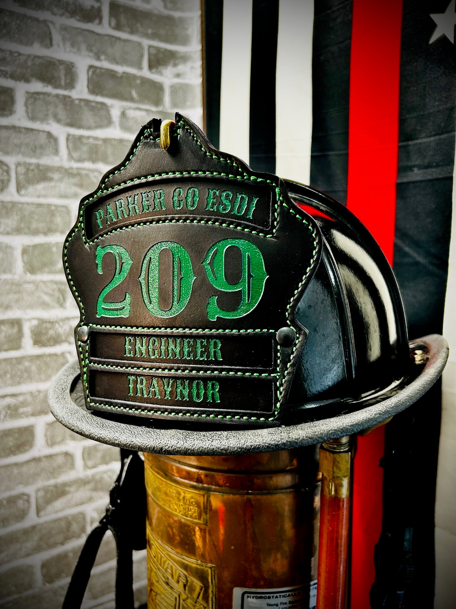 An application scenario or product detail of custom leather fire helmet shields - Image 16