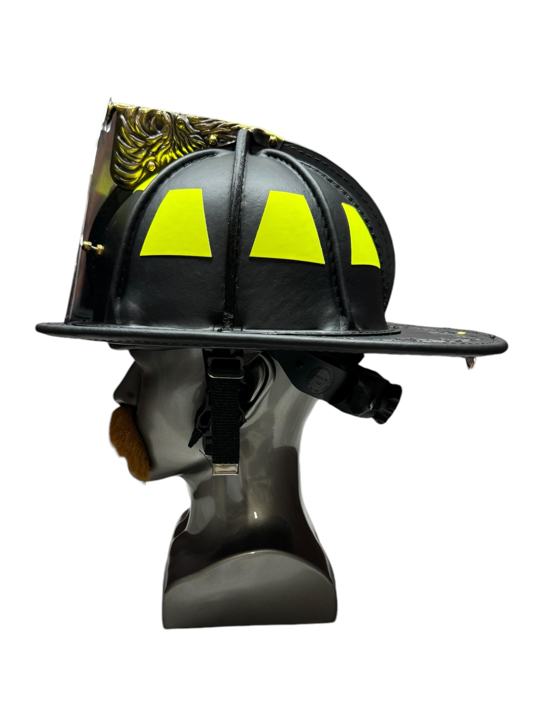 An application scenario or product detail of custom leather fire helmets - Image 5